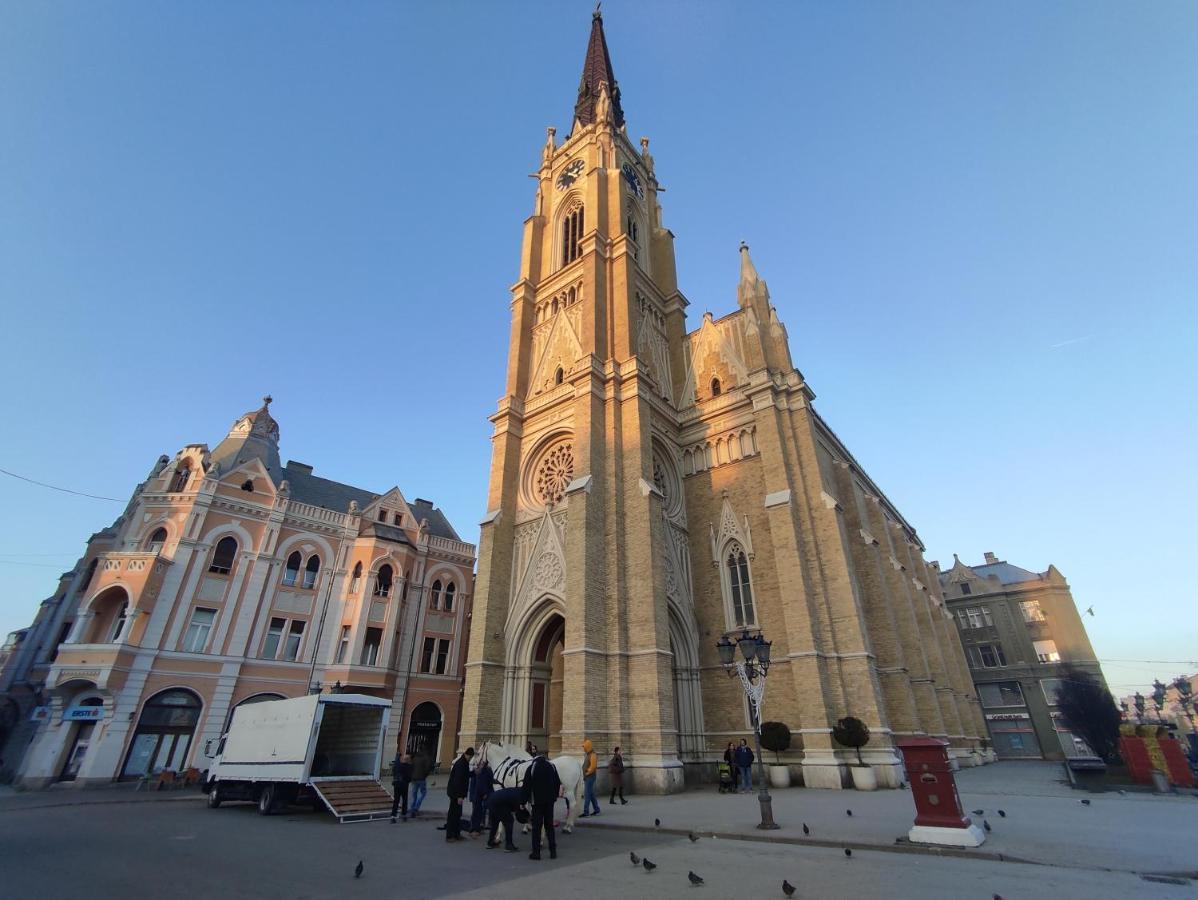 Appartement Woody à Novi Sad Extérieur photo