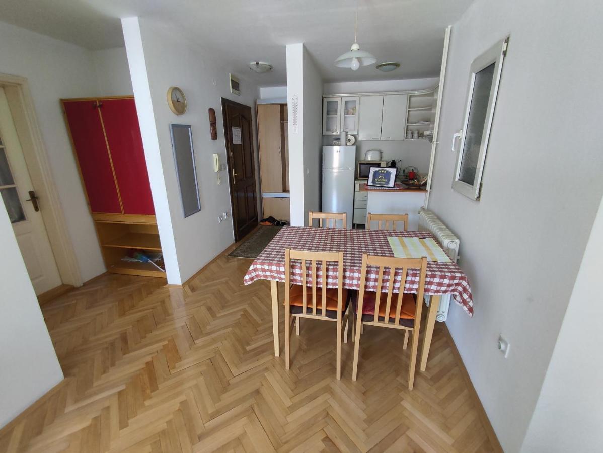 Appartement Woody à Novi Sad Extérieur photo
